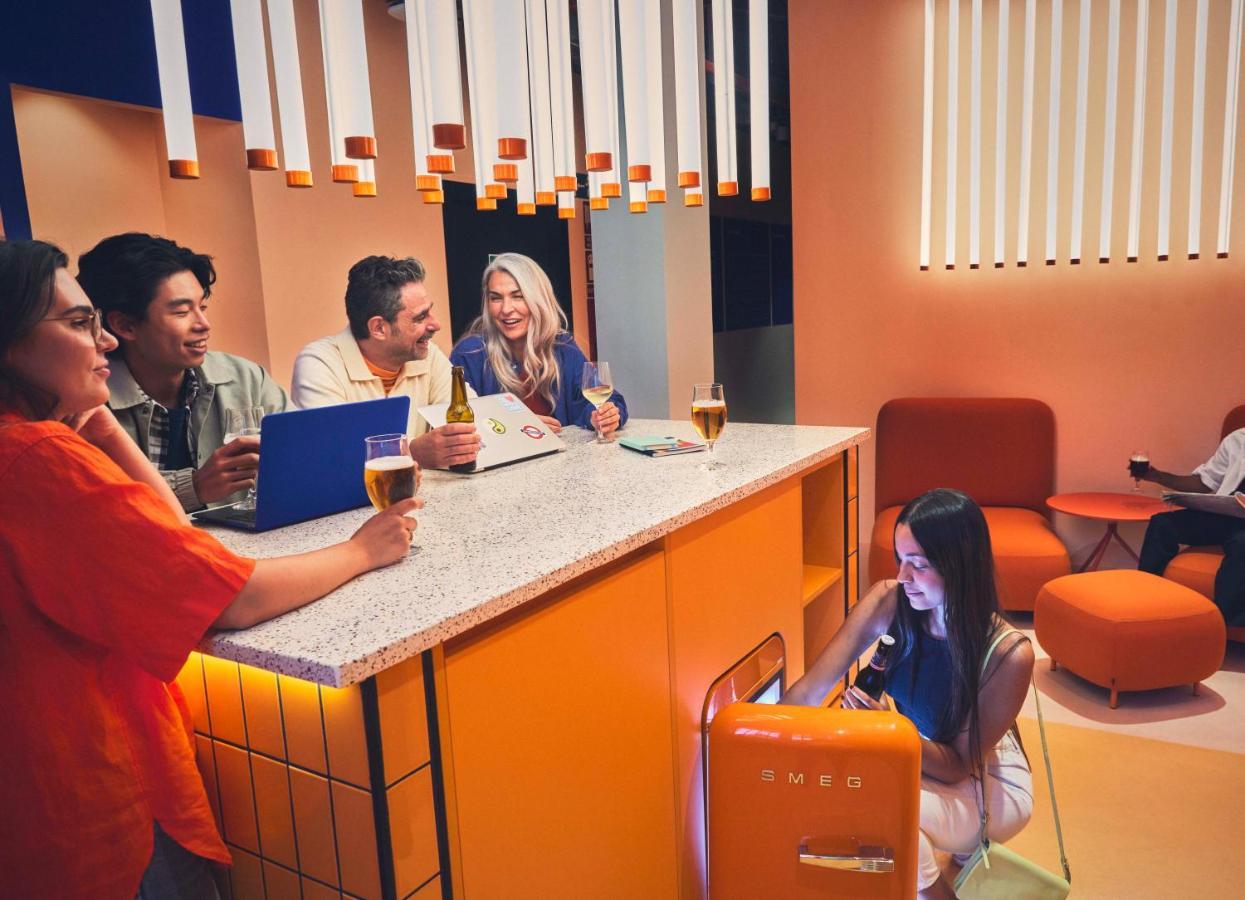 The Social Hub 4*