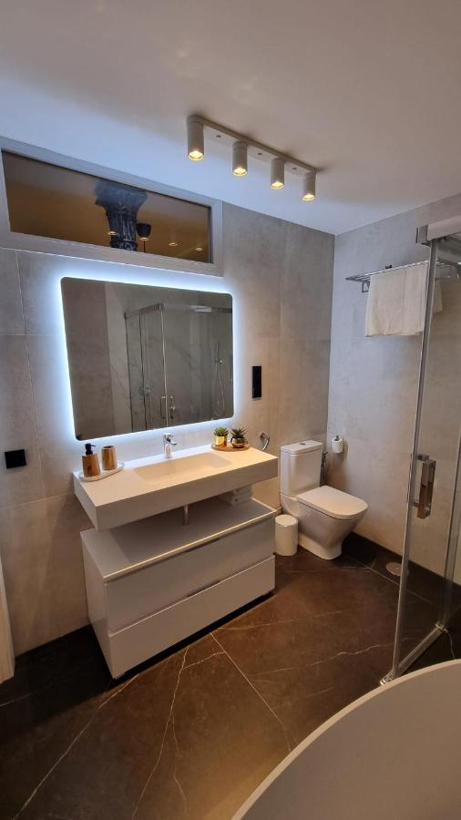 Puerta Del Sol Iii, 4 Bedrooms 5wc Madri