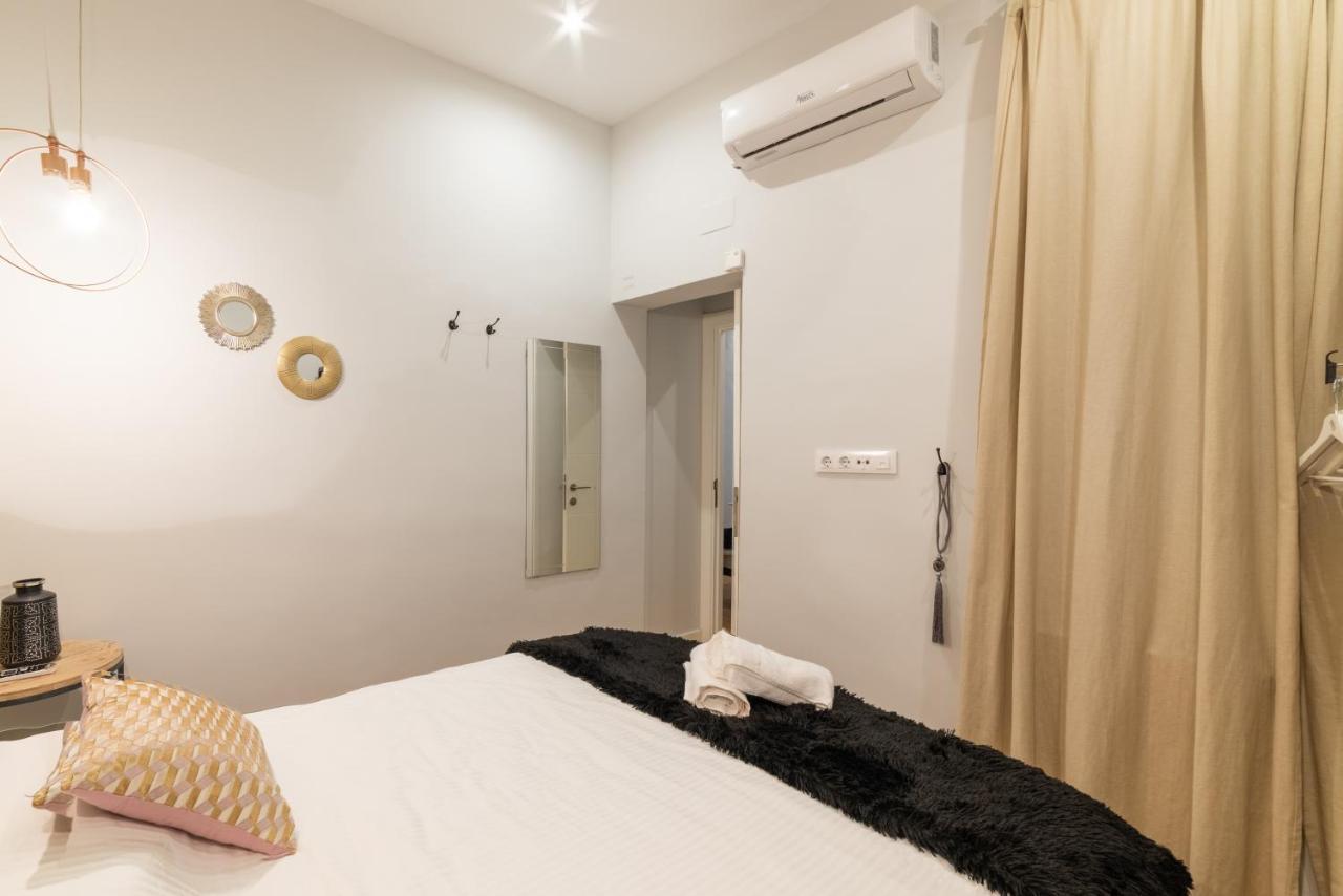 Luxury In Plaza Tirso Molina Apartment *