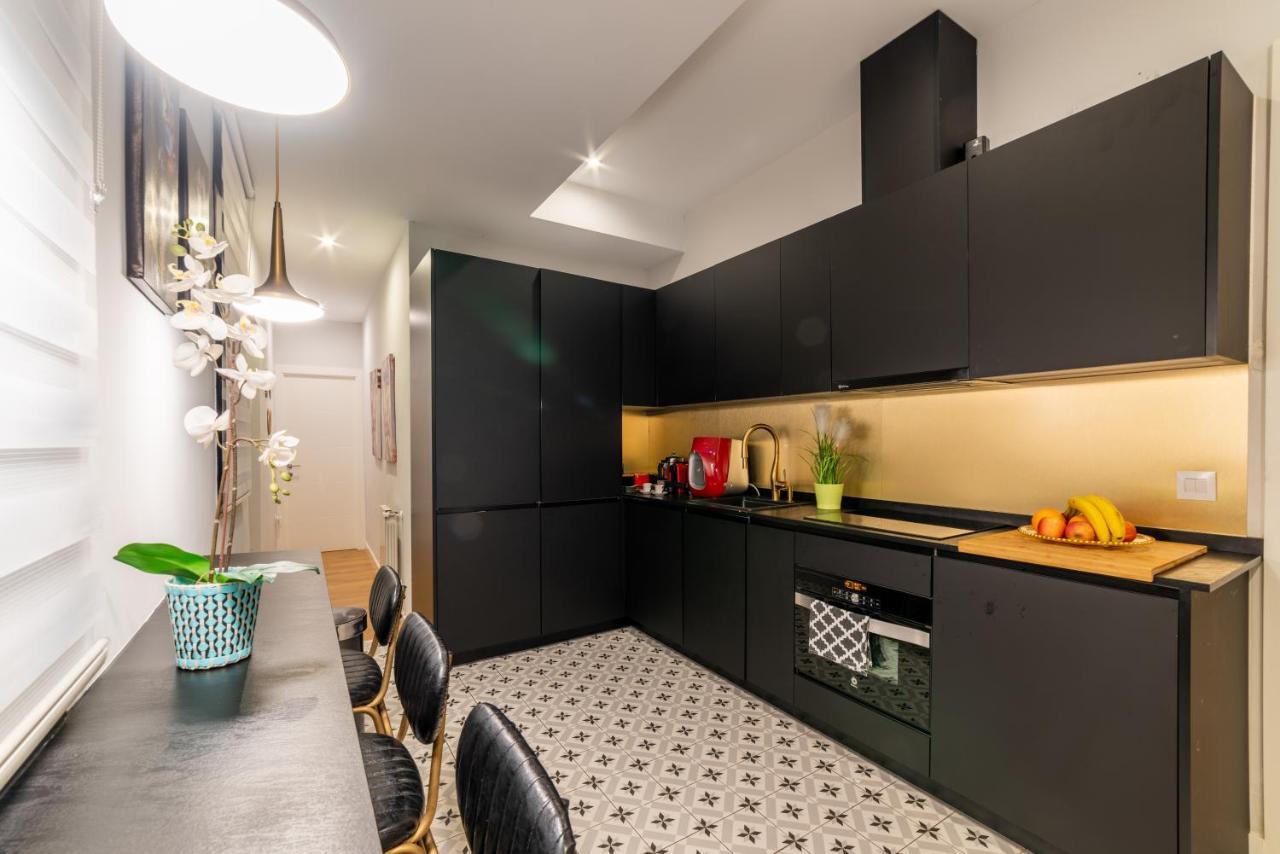Luxury In Plaza Tirso Molina Apartment *