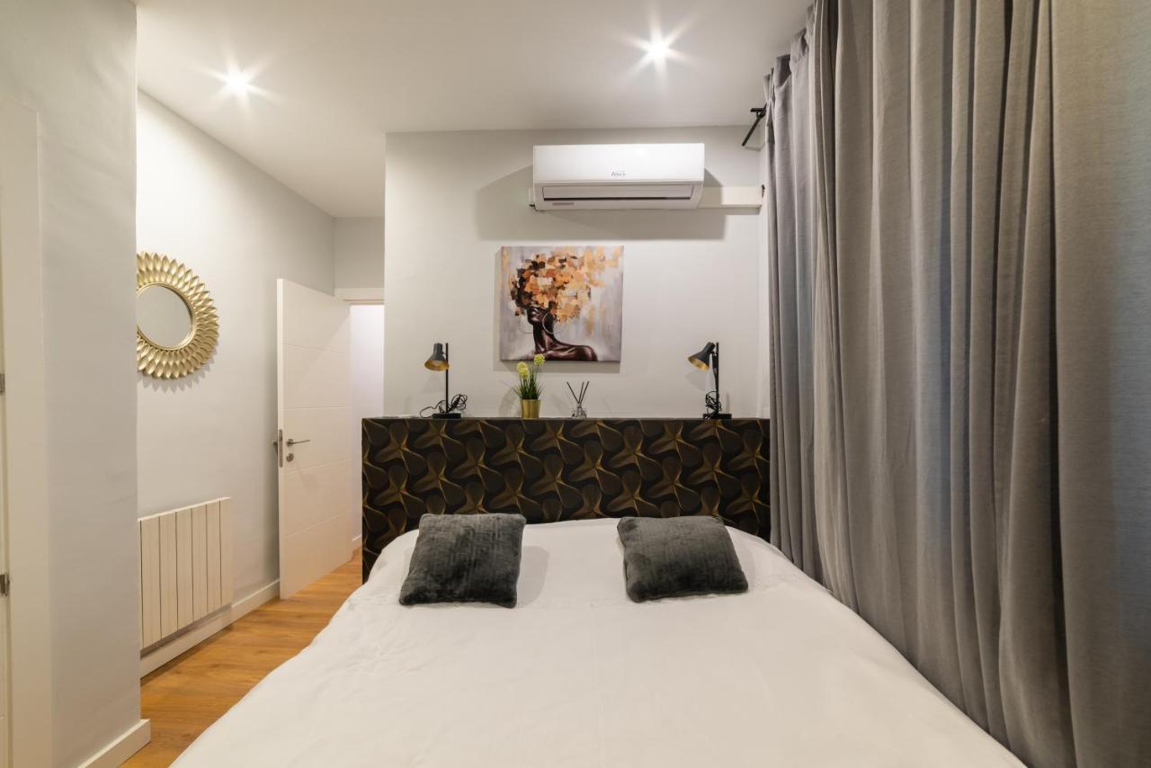 Luxury In Plaza Tirso Molina Apartment Madrid