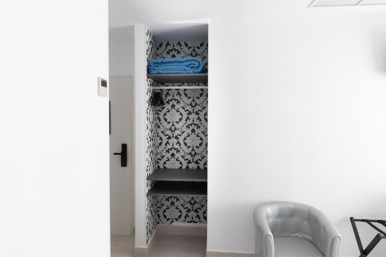 Boutique I Host