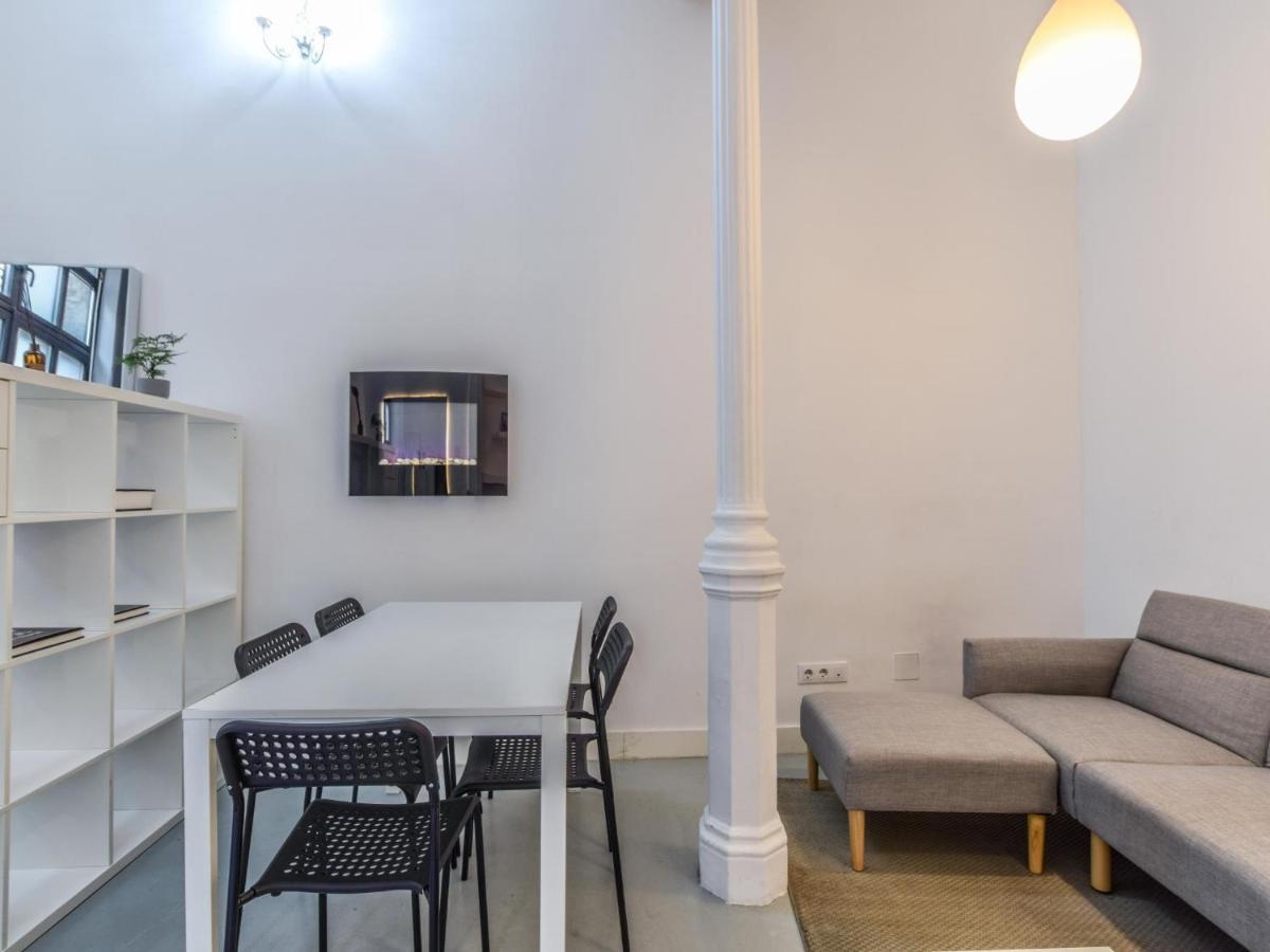 Piso En Lavapies 3 Dormitorios 8 Personas Apartment
