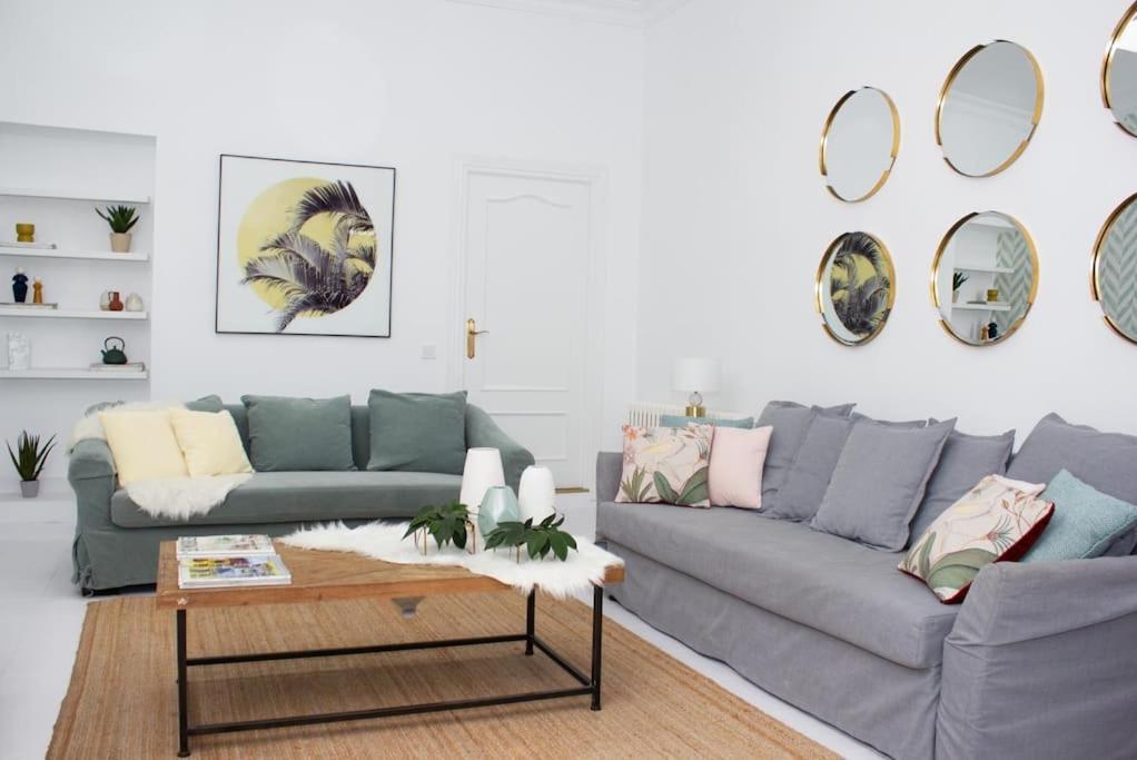 Apartment Historic Penthouse Plaza Mayor In