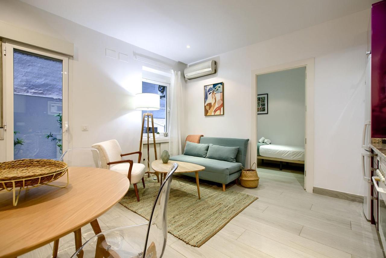 Apartment Plaza Espana, Madrid