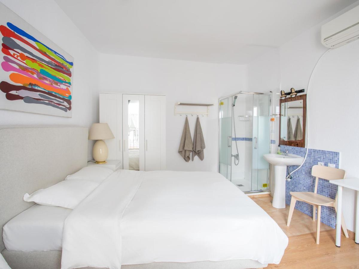 Guest house Leon