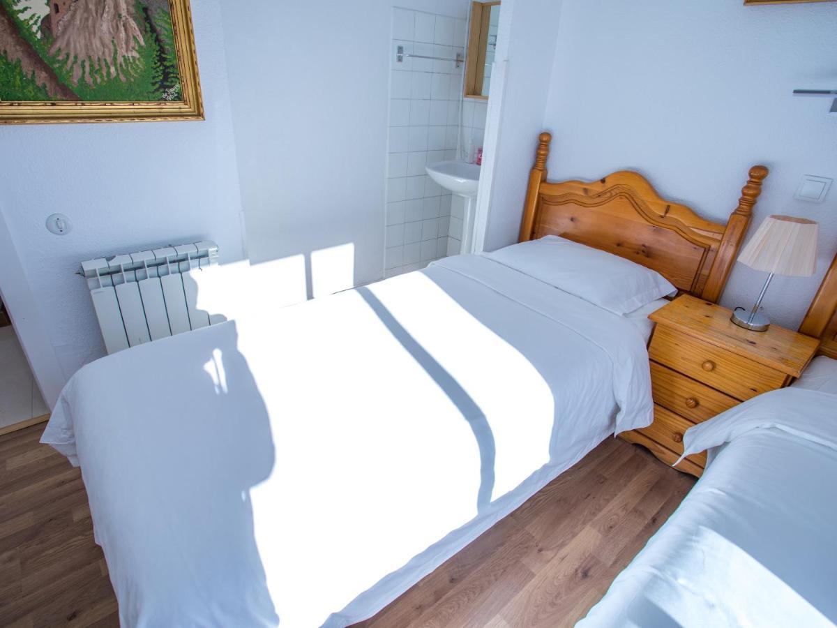 Guest house Leon *