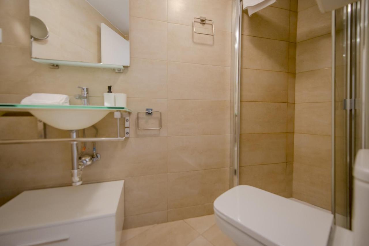 Supercool Apto En El Corazon De Malasana 7pax Apartment Madrid