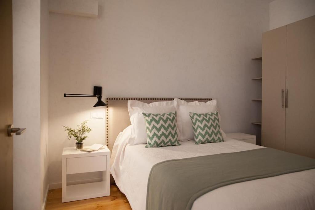 A Few Steps From Puerta Del Sol * Madrid