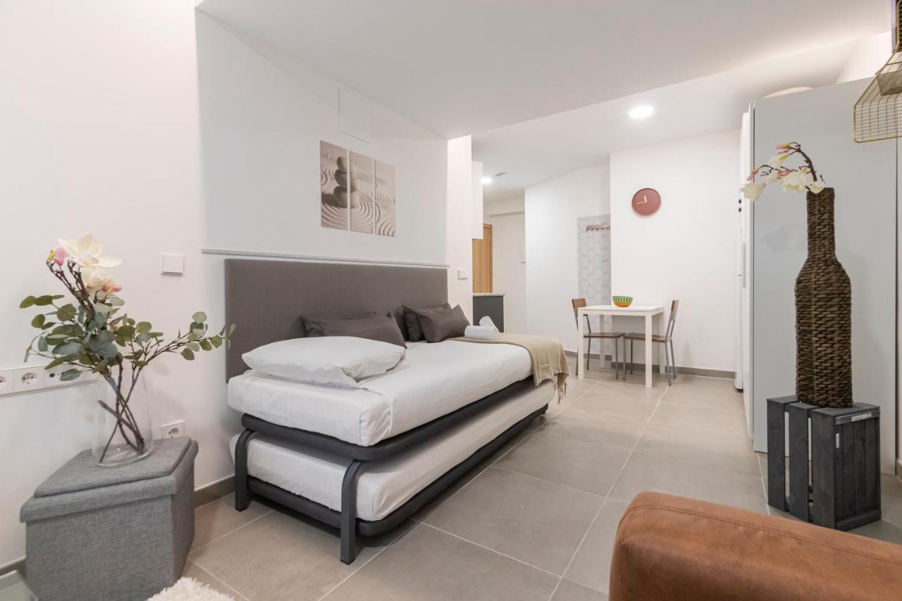 Dobo Homes - Cr33