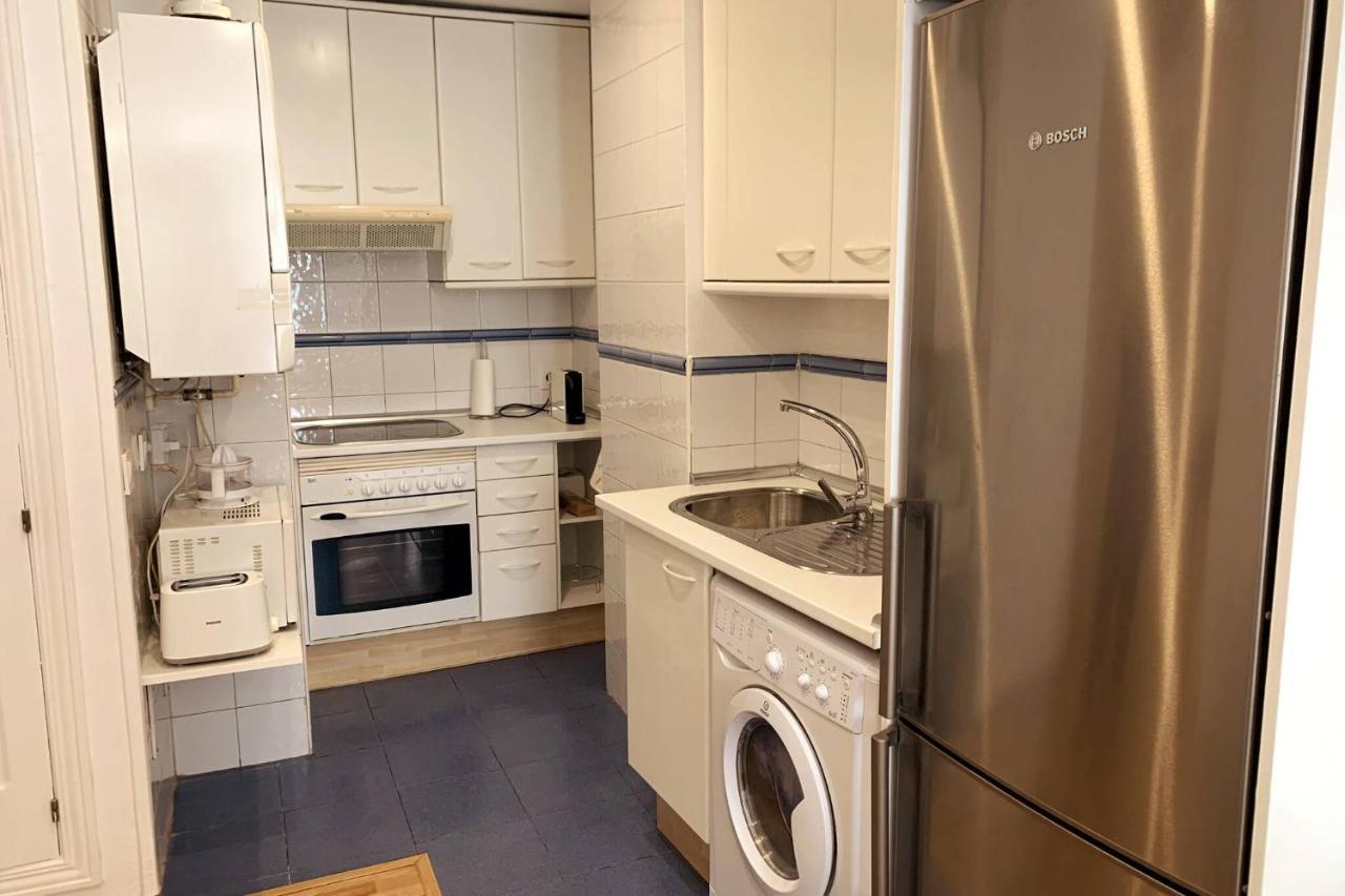 Exterior In Downtown Chueca - Malasana, *