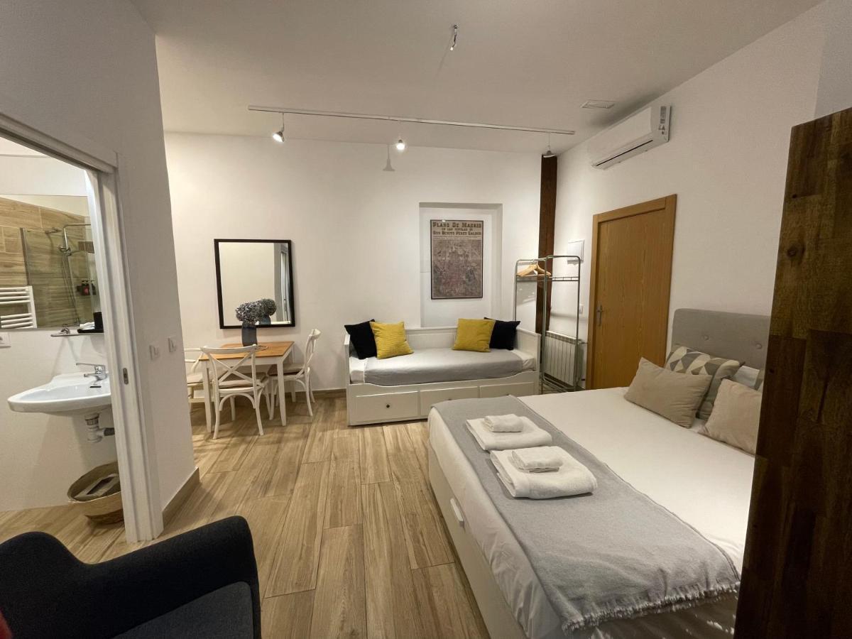 Opera Norma - 4pax Palacio Real Apartment *