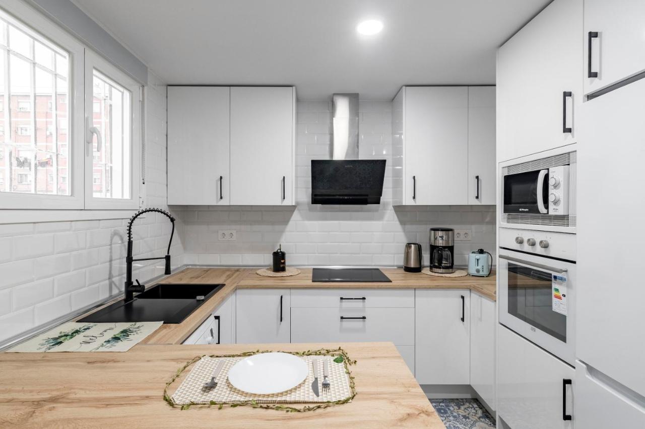 Puerta Del Angel, Casa Independiente, 3 Plantas Holiday home Madrid