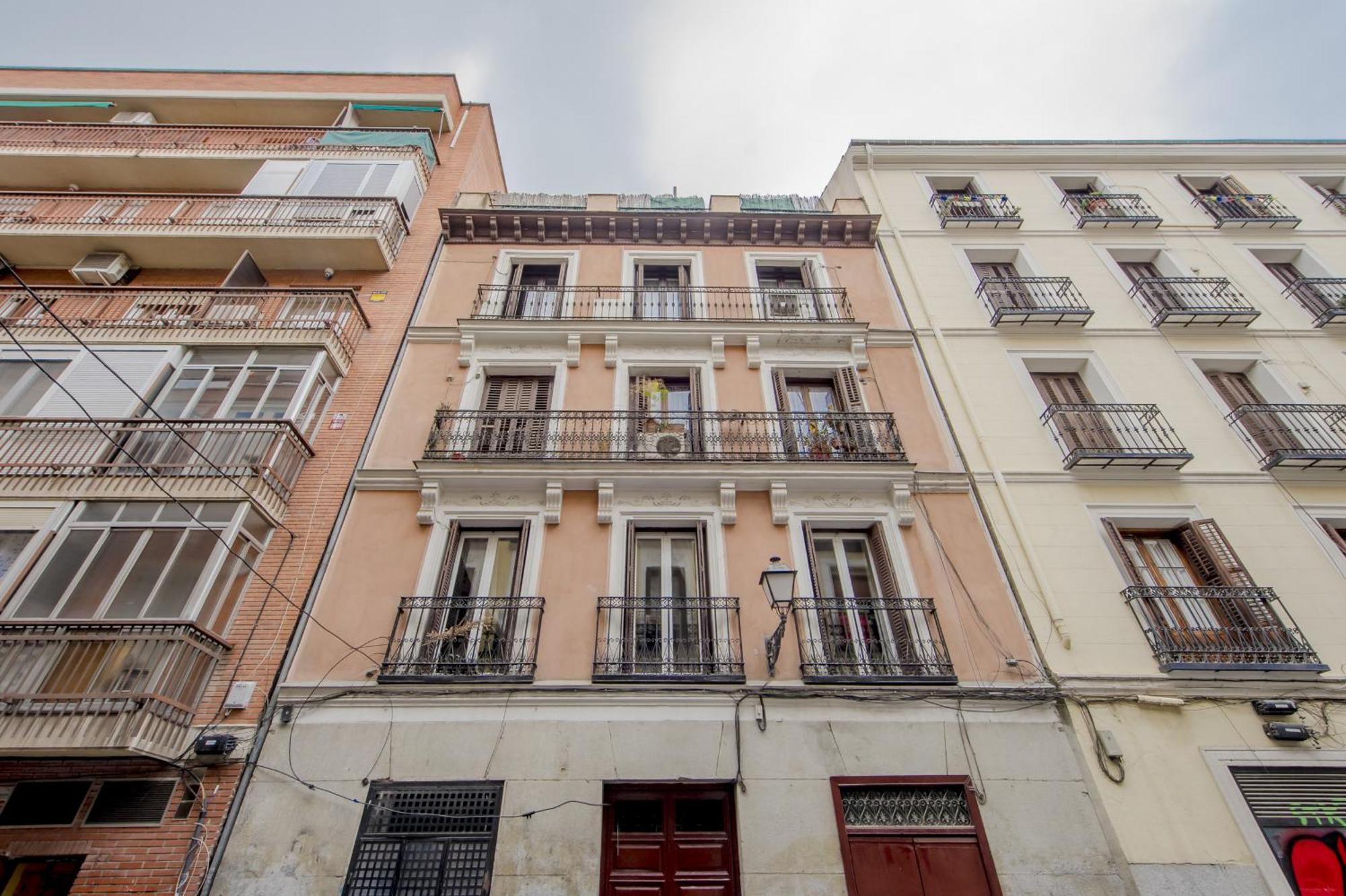 Moderno Piso Puerta Calle En Ponzano / Olavide * Madri