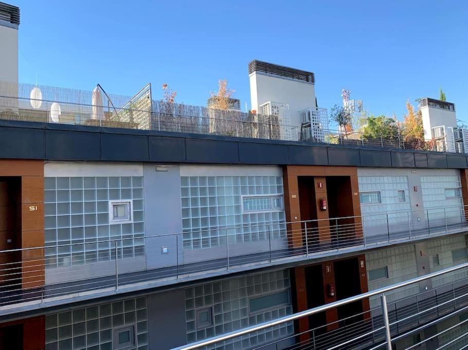 Apartamento Loft Con Terraza, Parking Y Piscina En Verano-sebcan Madri