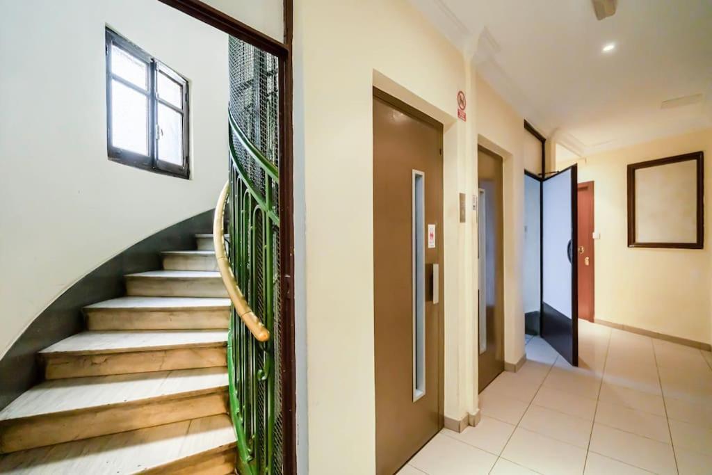 Agradable Estudio 3 Personas / 2 Camas En Gran Via *