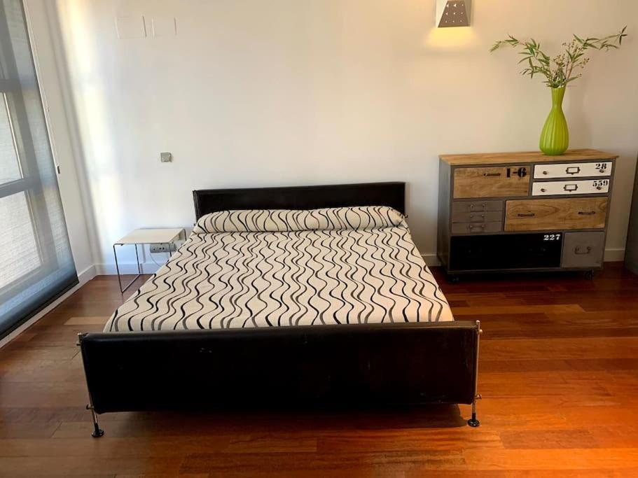 Loft Con Terraza, Parking Y Piscina En Verano-sebcan Apartamento Madri