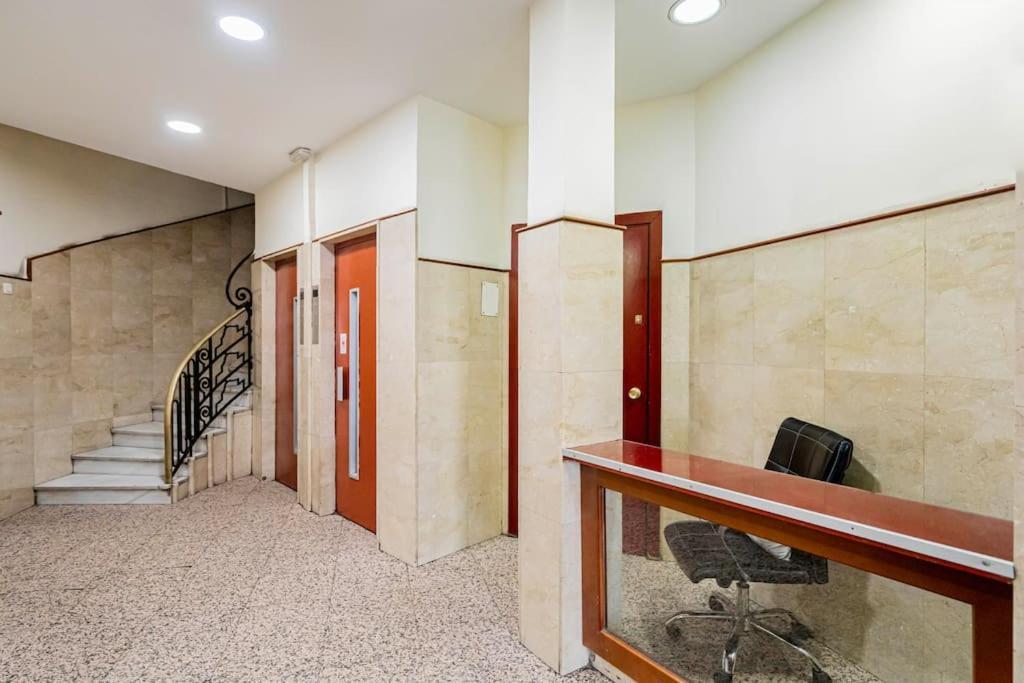 Agradable Estudio 3 Personas / 2 Camas En Gran Via Apartment