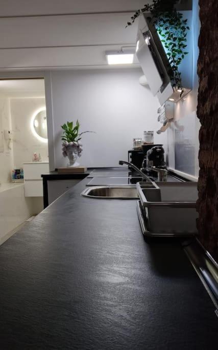 Apartamento Hermoso Loft Centro Historico. Madri
