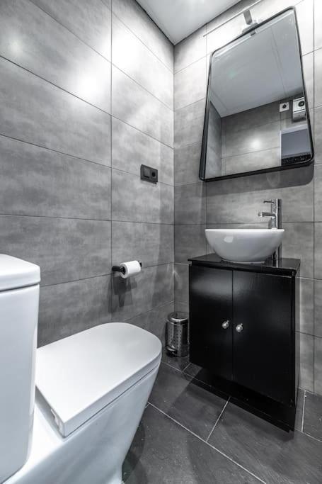 Sol Ii Prime, By Presidence * Madrid