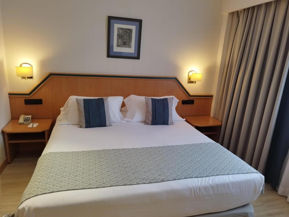 Praga Hotel 4*