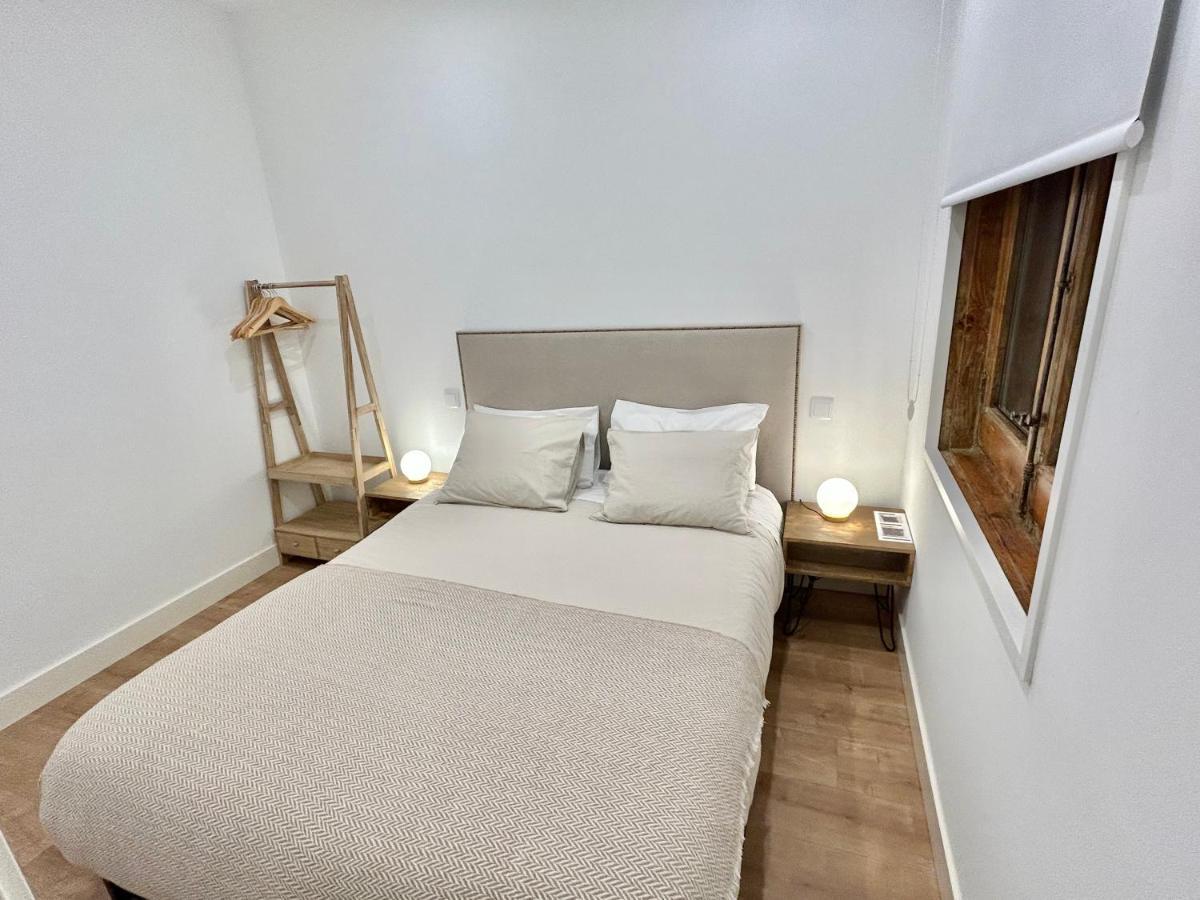 Apartment Reina Sofia Museum House Madrid