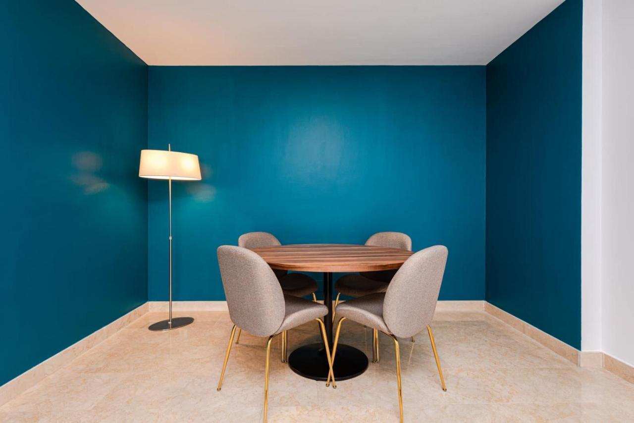 Robles Stylish & Modern 1 Bedroom In Conde Orgaz Madrid