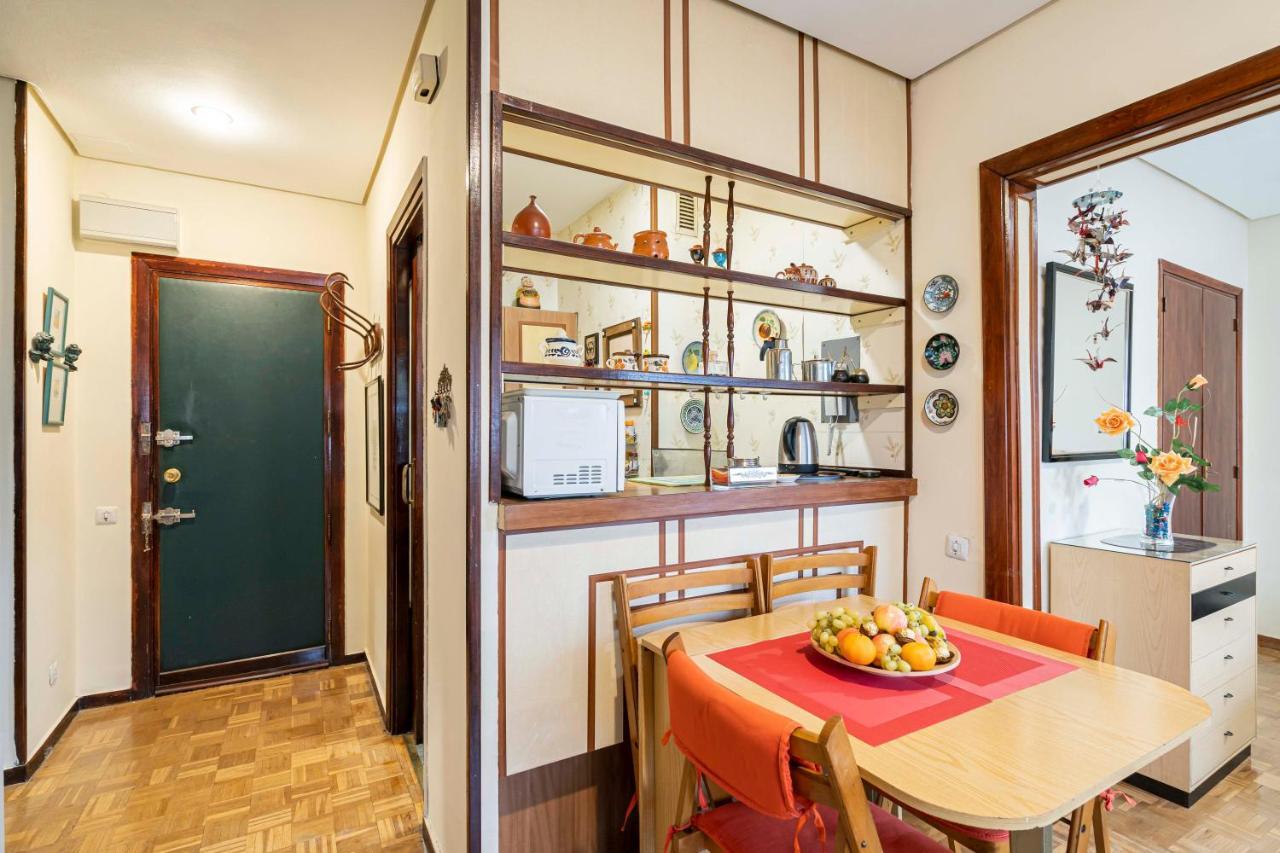 For Castellana Business Center Temporal Mdm32 Apartment Madrid