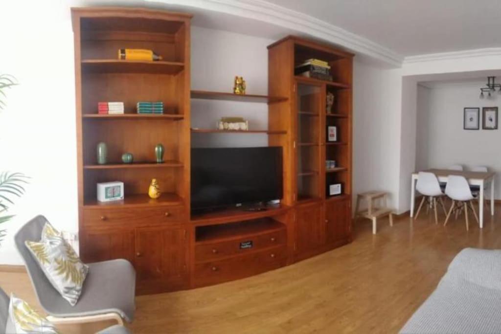 Apto 2 Habitaciones, Garaje Gratis Apartamento *