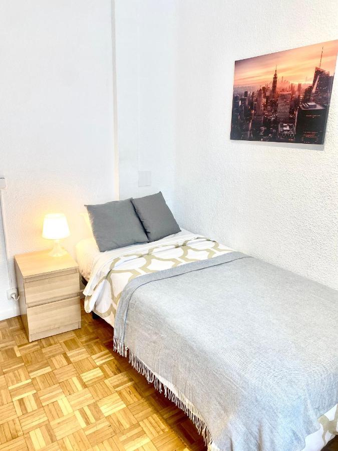 Close To Retiro Park Only For Girl Privatunterkunft *