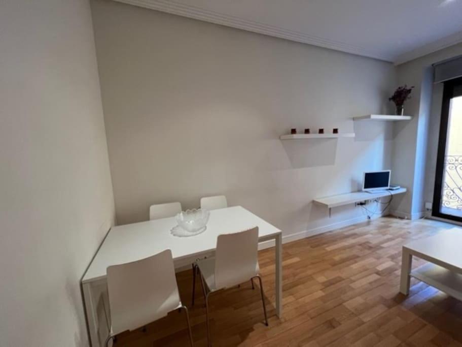 Precioso Apartamento En Chueca, En Madrid.