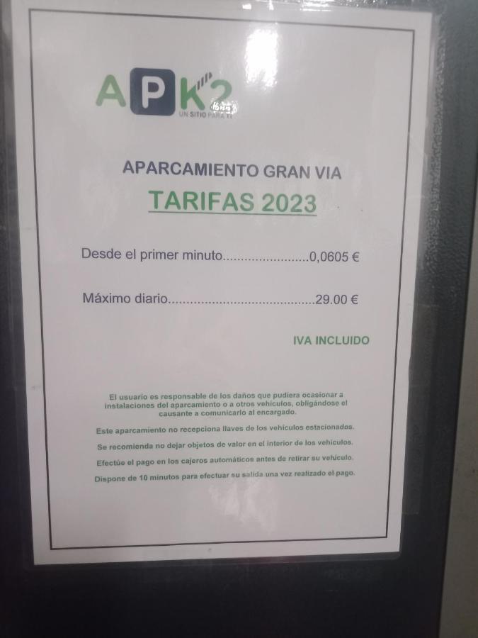 Piso De 2 Centro Gran Vía - Plaza De España, El Salón Y 2 Tienen Aire