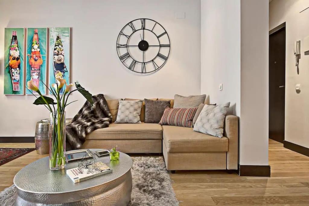 Spacious Luxury 1br In Centro! S.an Apartment *