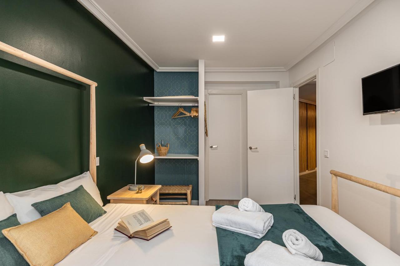 Queens Plaza Mayor I Apartment