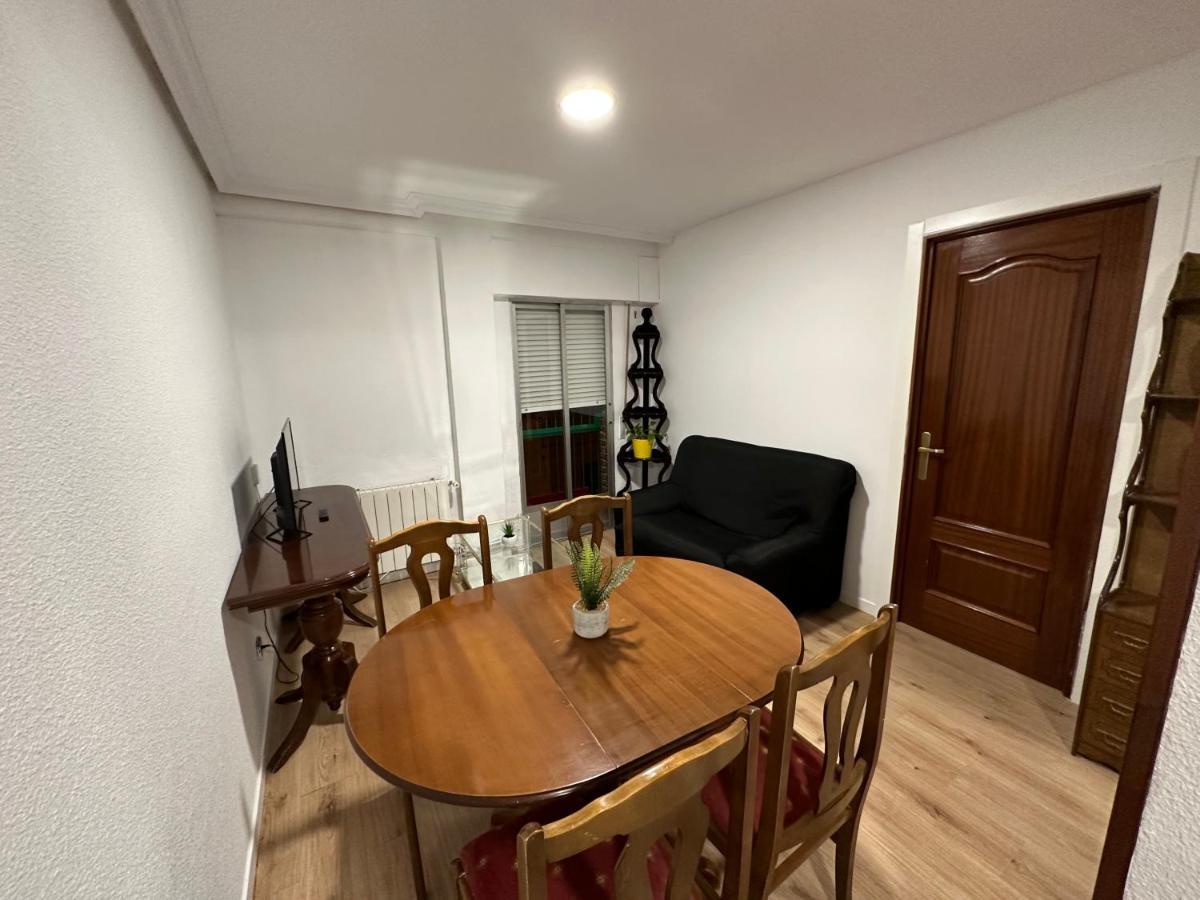 Apartment Licenciado Vidriera