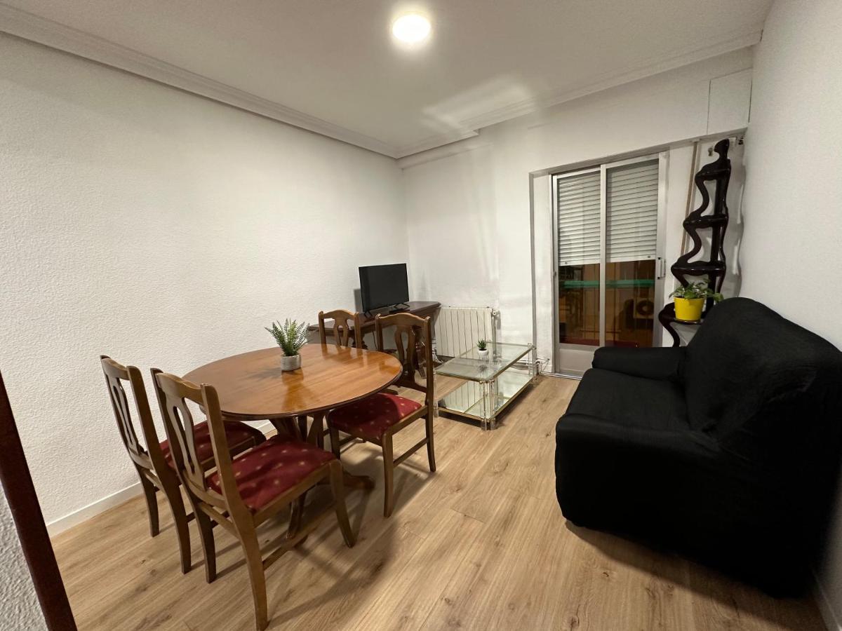 Apartment Licenciado Vidriera