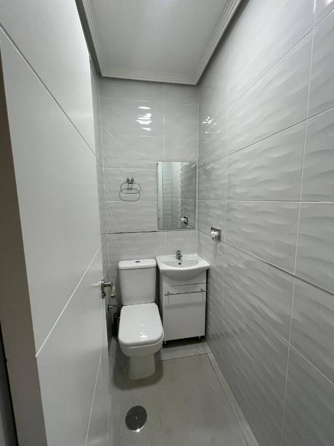 In - 01 Lavapies Guest house *