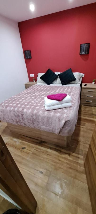 Lejlighed Por Infantas Madrid