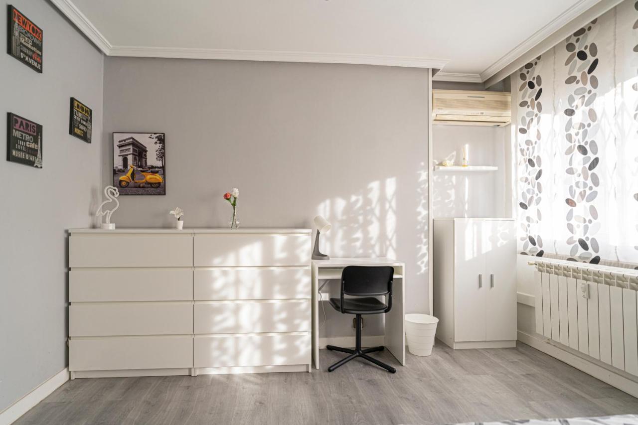 Apartamento Bonito, Practico Y Muy Bien Comunicado *
