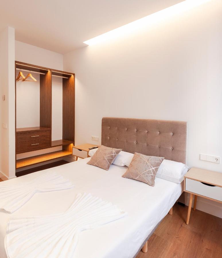 Apartment Gran Via Iv Calle Tudescos 5br 5bh *