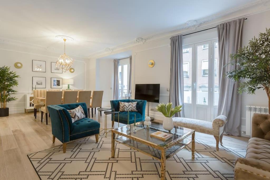 Apto Junto Al Retiro Y Barrio De Salamanca * Madrid