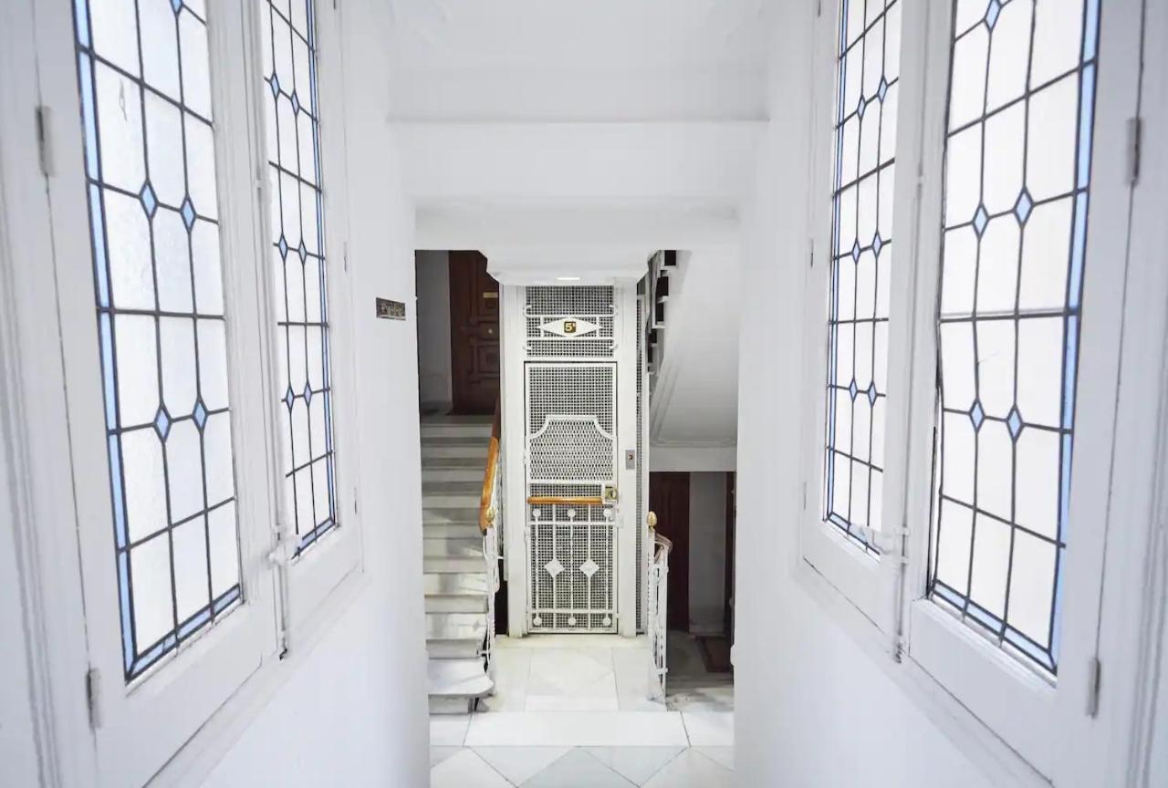 V Alcalaretiro Ideal Parejas Apartment Madrid