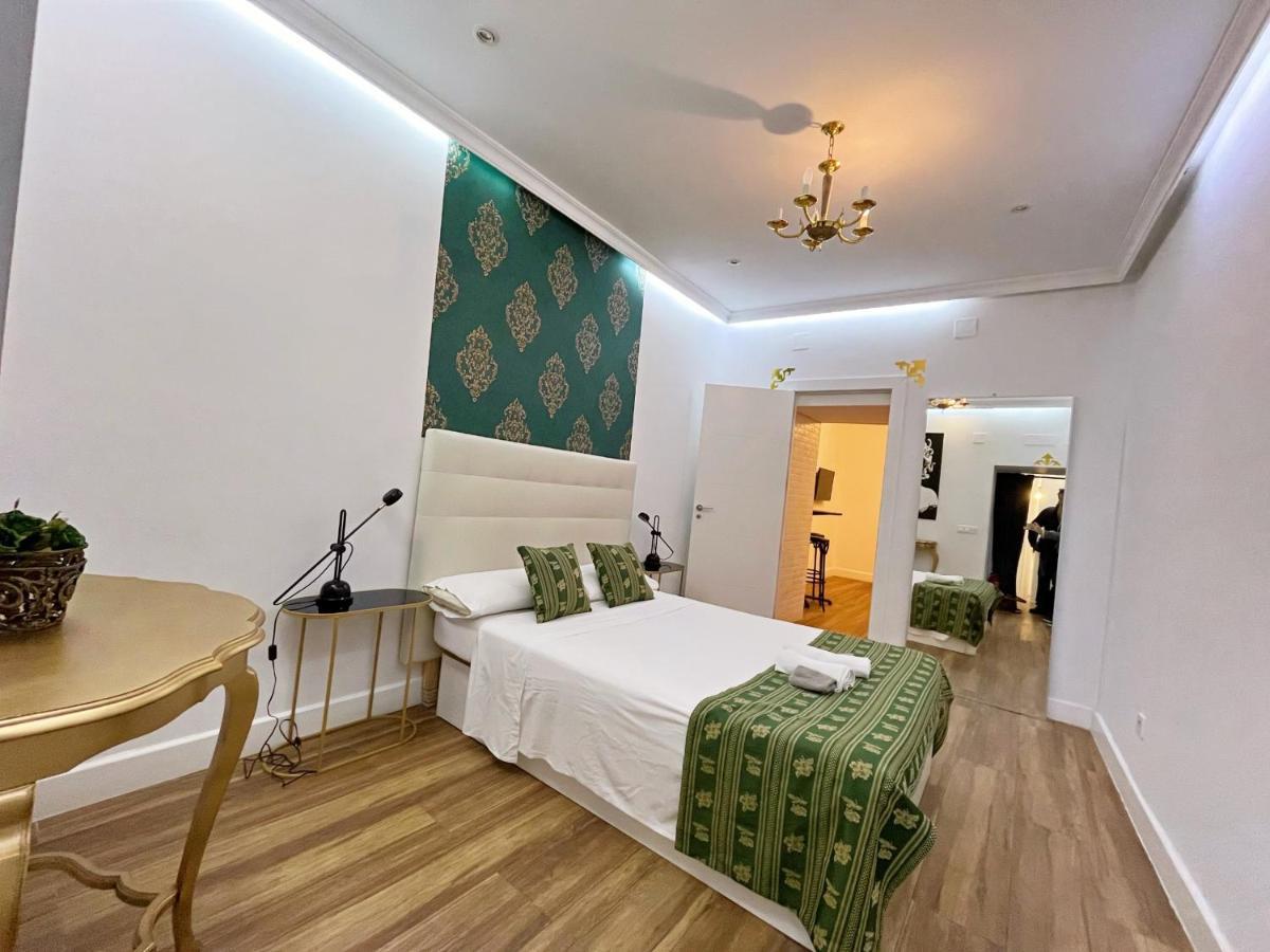 Place Juan Plaza Mayor Apartment