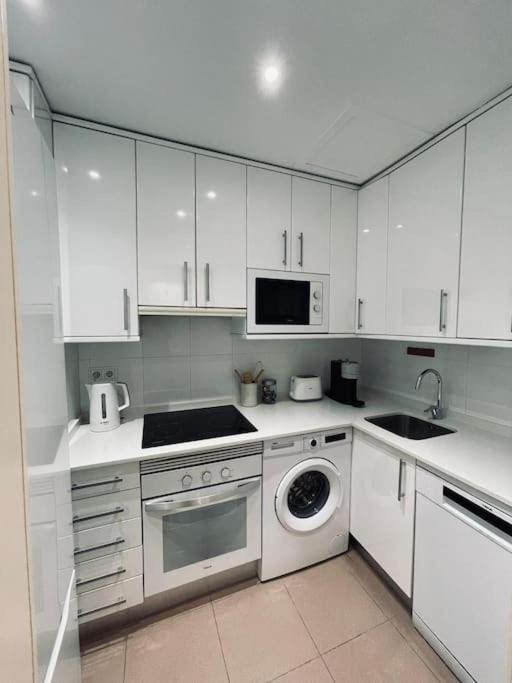 New Stylish Apt 5px En La Plaza De Espana/gran Via * Madrid