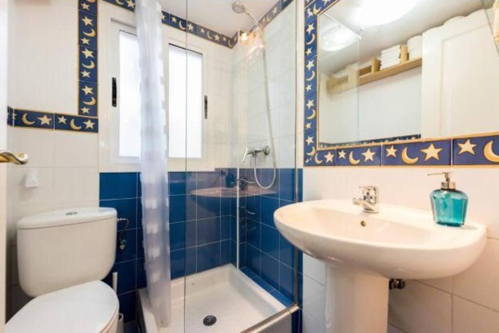 Apartamento Luminoso En Lavapies-tirso De Molina Madrid