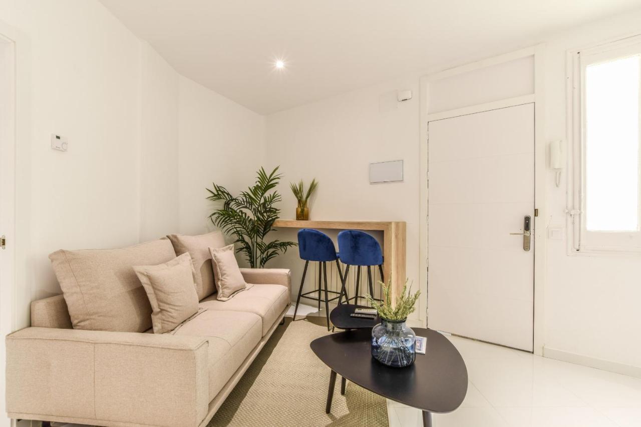 Ap Embajadores X Apartment *