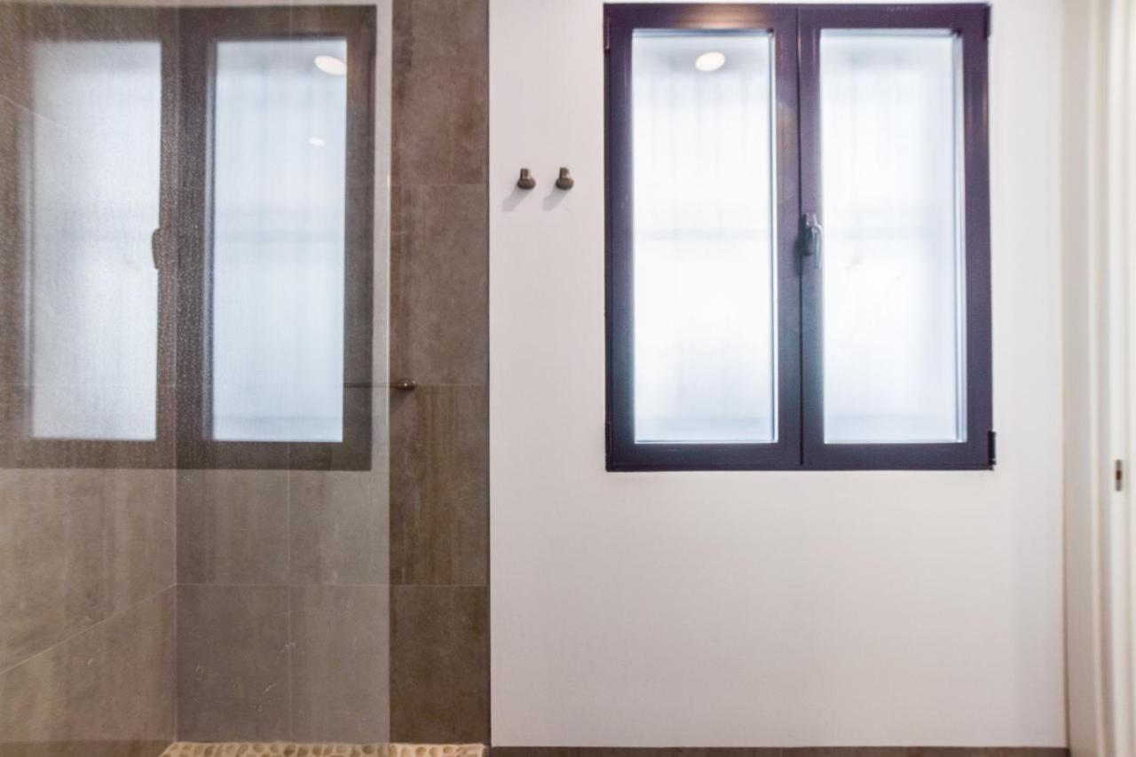 Loft En Plaza De Ventas Apartamento Madrid