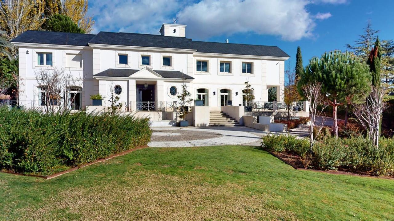 Increible De Lujo Villa Madri