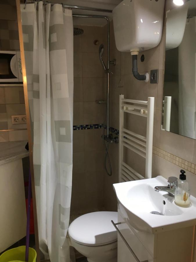 Acogedor Estudio Camarote En El Centro De Apartment Madrid