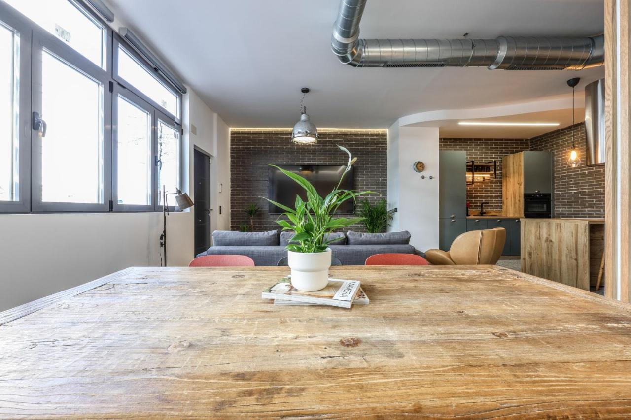 Loft Reformado Industrial *